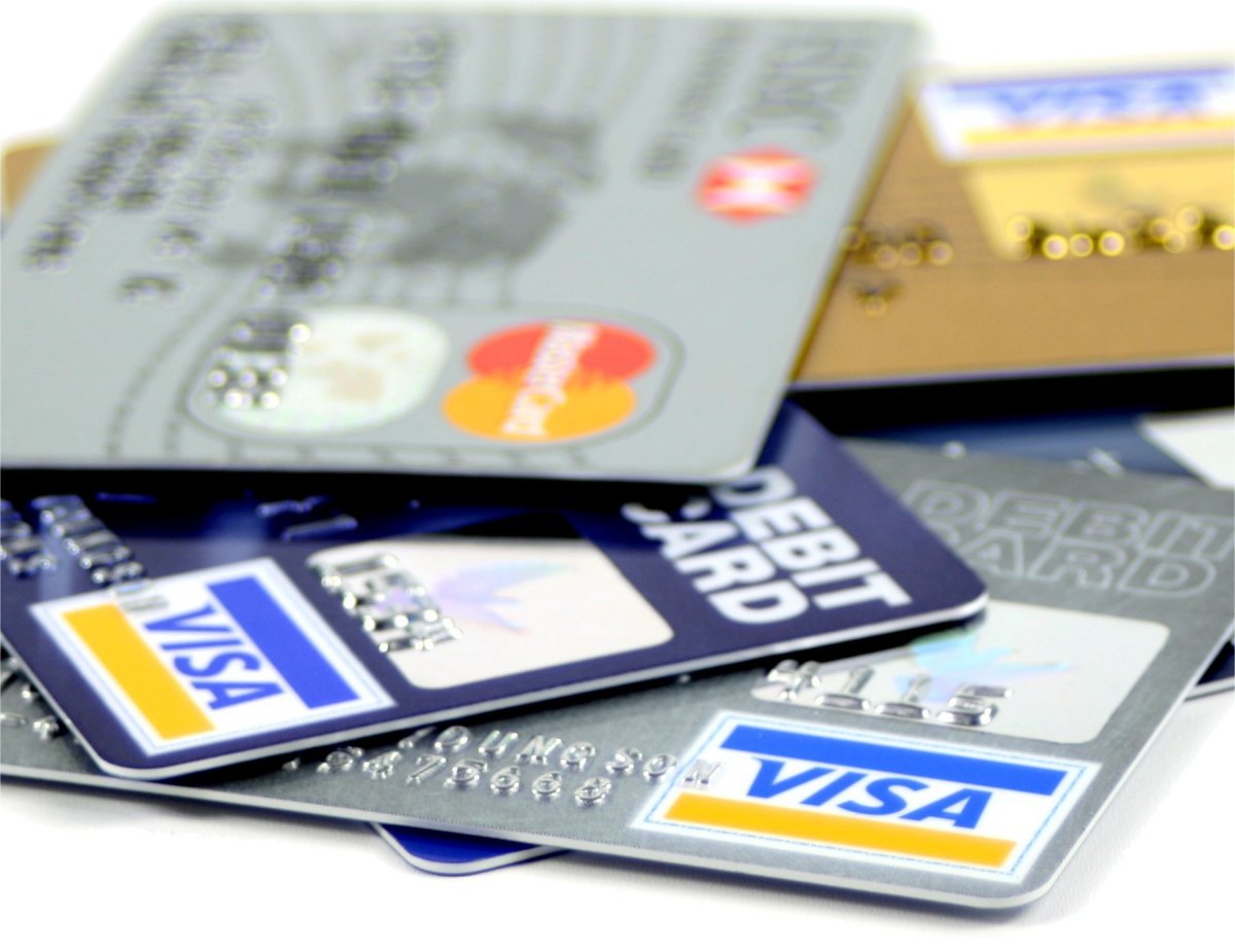 should-you-get-an-instant-approval-credit-card-slimmer-payments